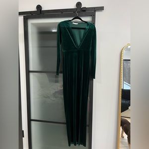 Long sleeve green velvet dress